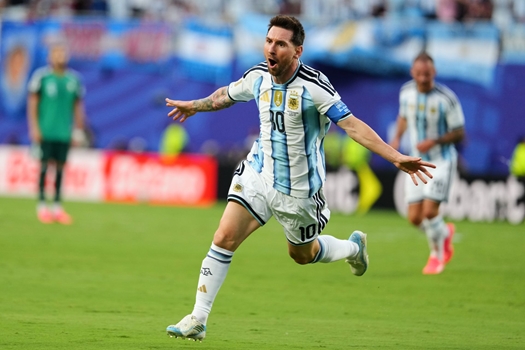 Messi cứ chơi như trận cuối cùng!